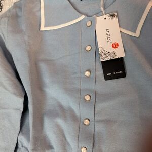 Chic Light Blue Button-Up Blouse